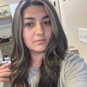 Meet your Posher, Monica